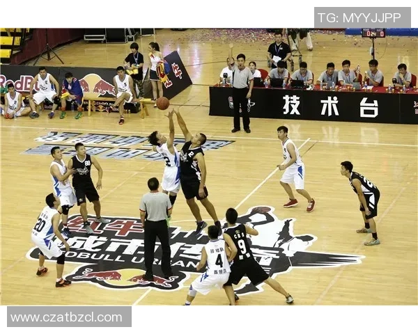 聚焦篮球巨星成长之路与赛场传奇故事全景呈现及幕后点滴揭秘纪实